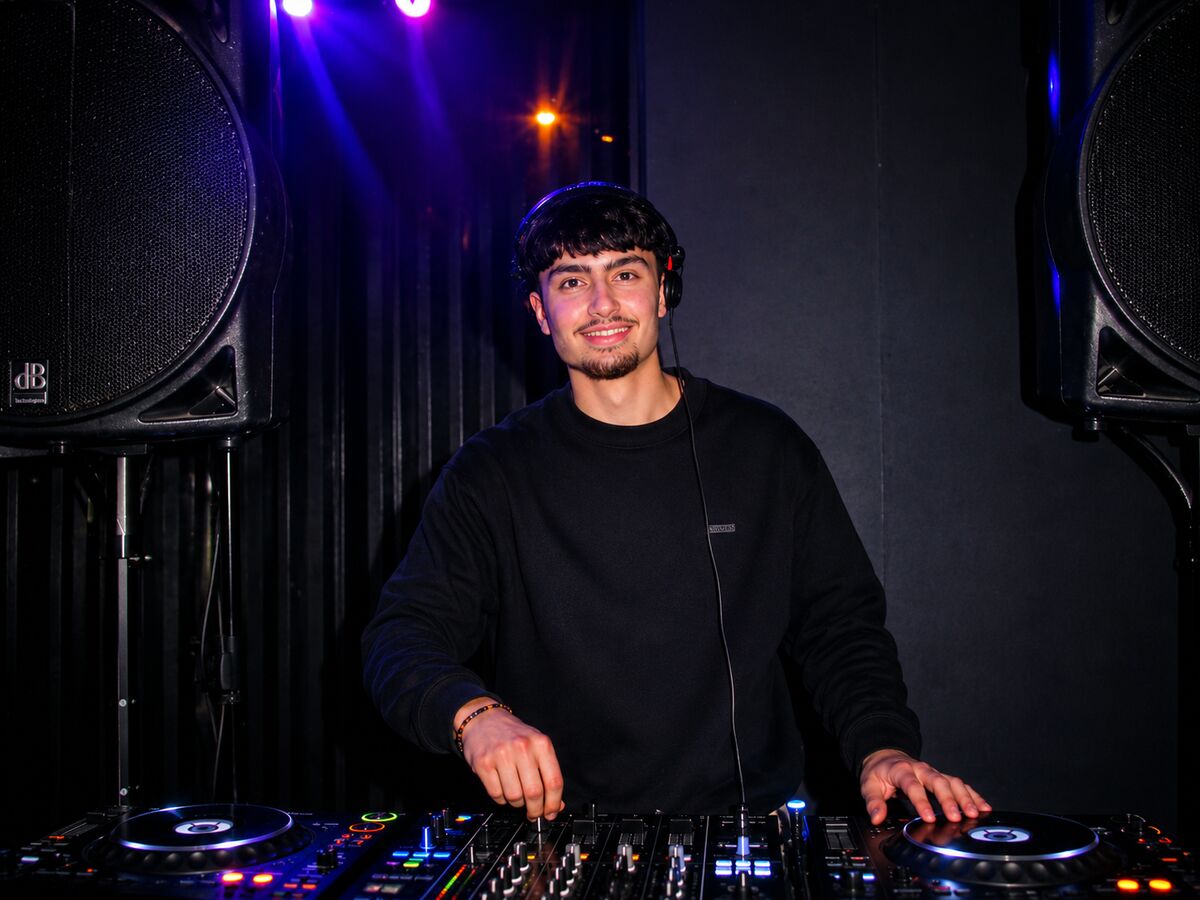 DJ - jacob